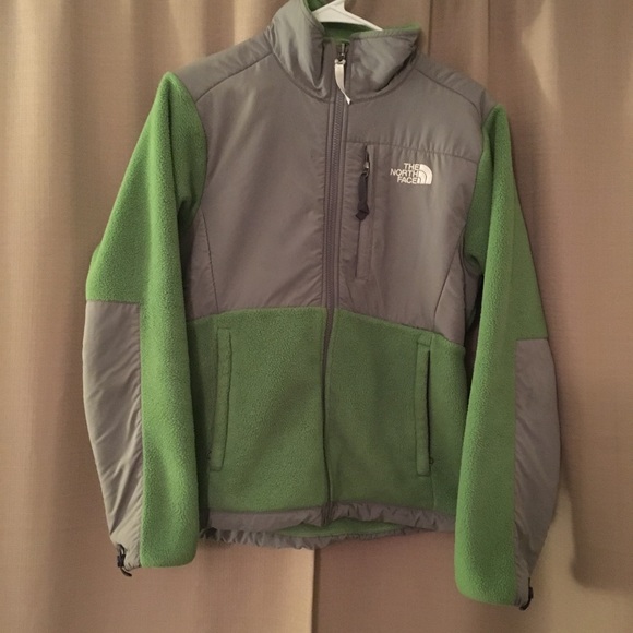 North Face Denali Jacket - Picture 2 of 6